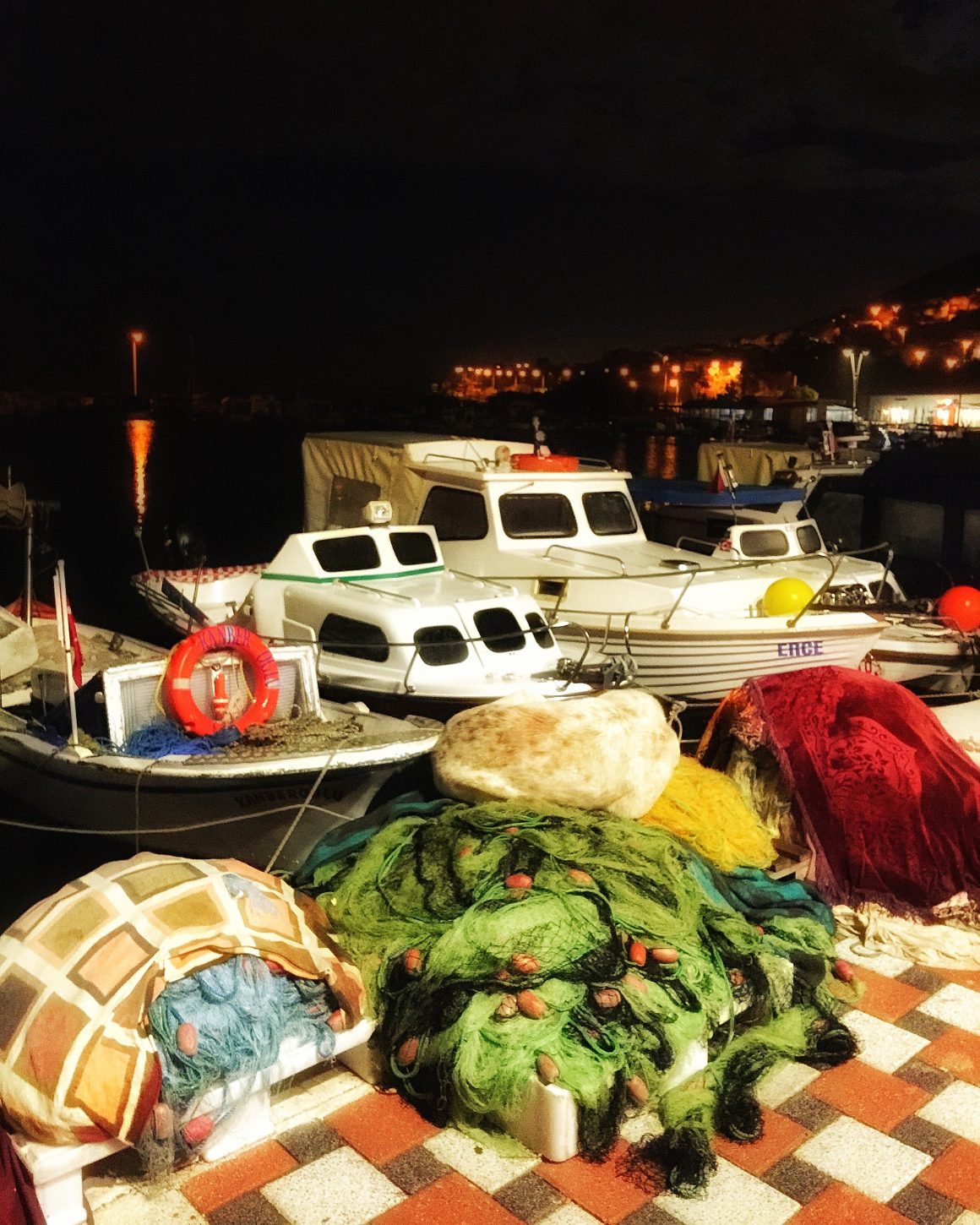 KIŞIN DİNGİNLİĞİN, HUZURUN VE HÜZNÜN ADRESİ FOÇA