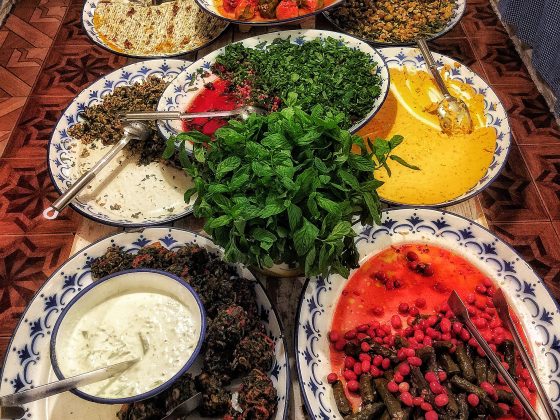 KİMSECİKLER YOKKEN ALAÇATI - ASMA YAPRAĞI LOKANTASI