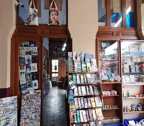 Türkiyenin En Eski Kitabevi İksidas