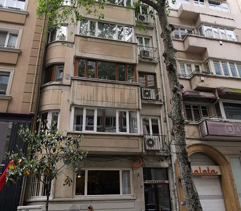 Orhan Pamukun Ağzından Pamuk Apartmanı