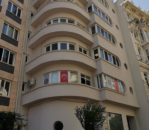 İstanbulu İstanbul Olmaktan Çıkaran Tüten Apartmanı
