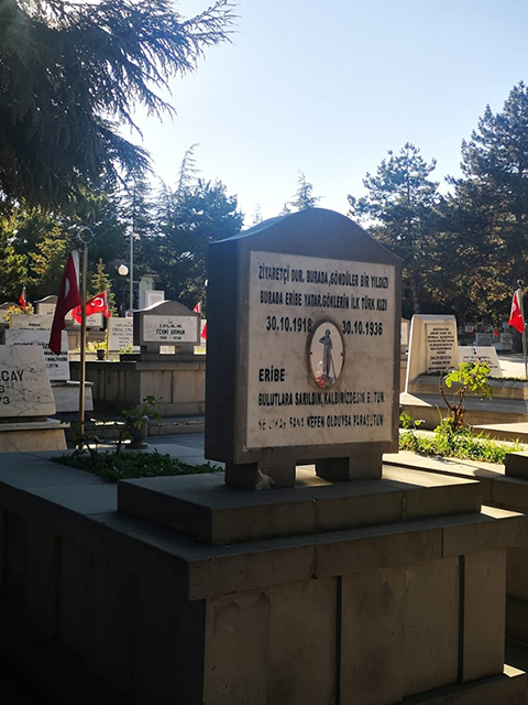 İlk Kadın Hava Şehidimiz Eribe Hürkuş