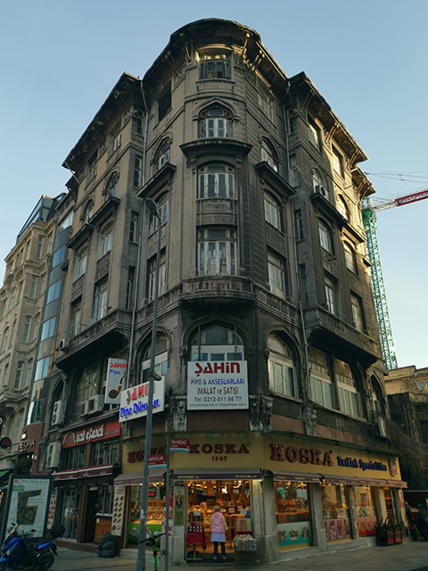 İlklere Ev Sahipliği Yapan